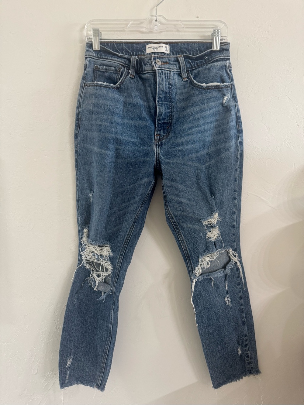 Abercrombie & Fitch The Skinny High Rise Distressed Raw Hem Jeans Size 28